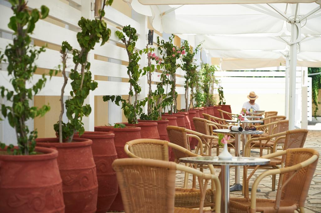 Louis Ionian Sun Hotel Corfu  Buitenkant foto